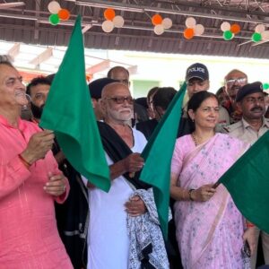 Morari Bapu Begins Sacred Jyotirlinga Ram Katha Train Yatra with a Grand Flag-off