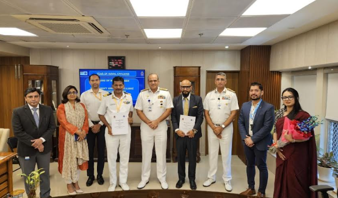 Indian Navy signs MoU with Bajaj Allianz Life Insurance for providing insurance to Naval civilians